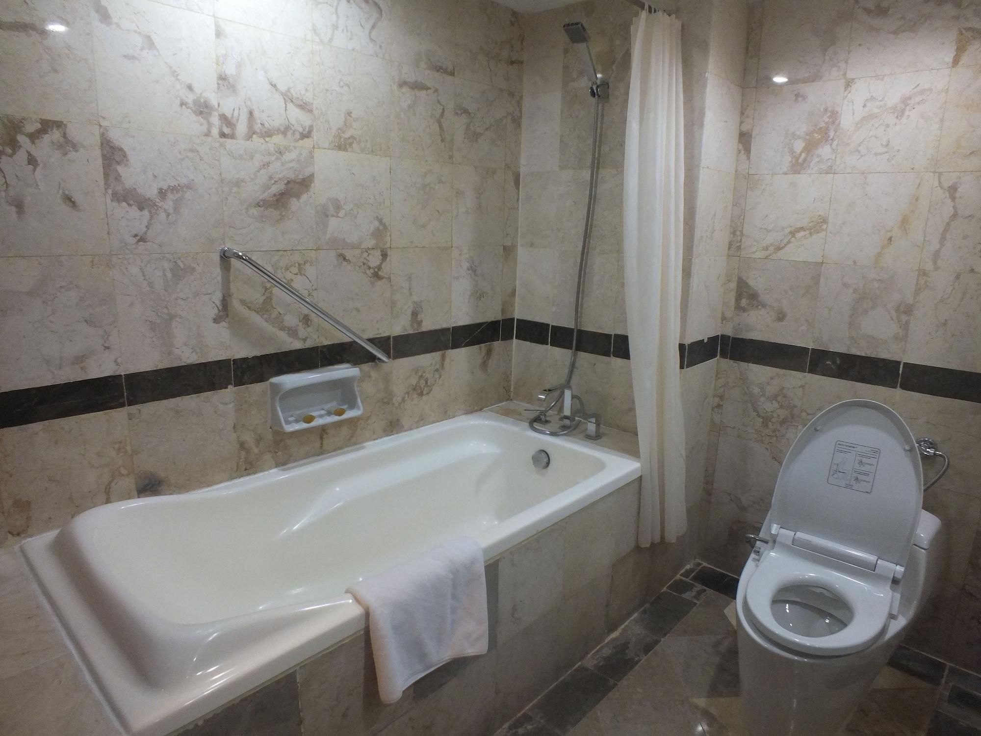 Aryaduta Hotel 4*