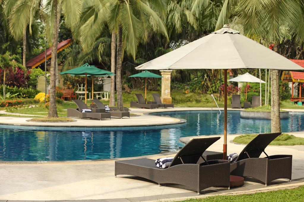Hotel Aryaduta 4*
