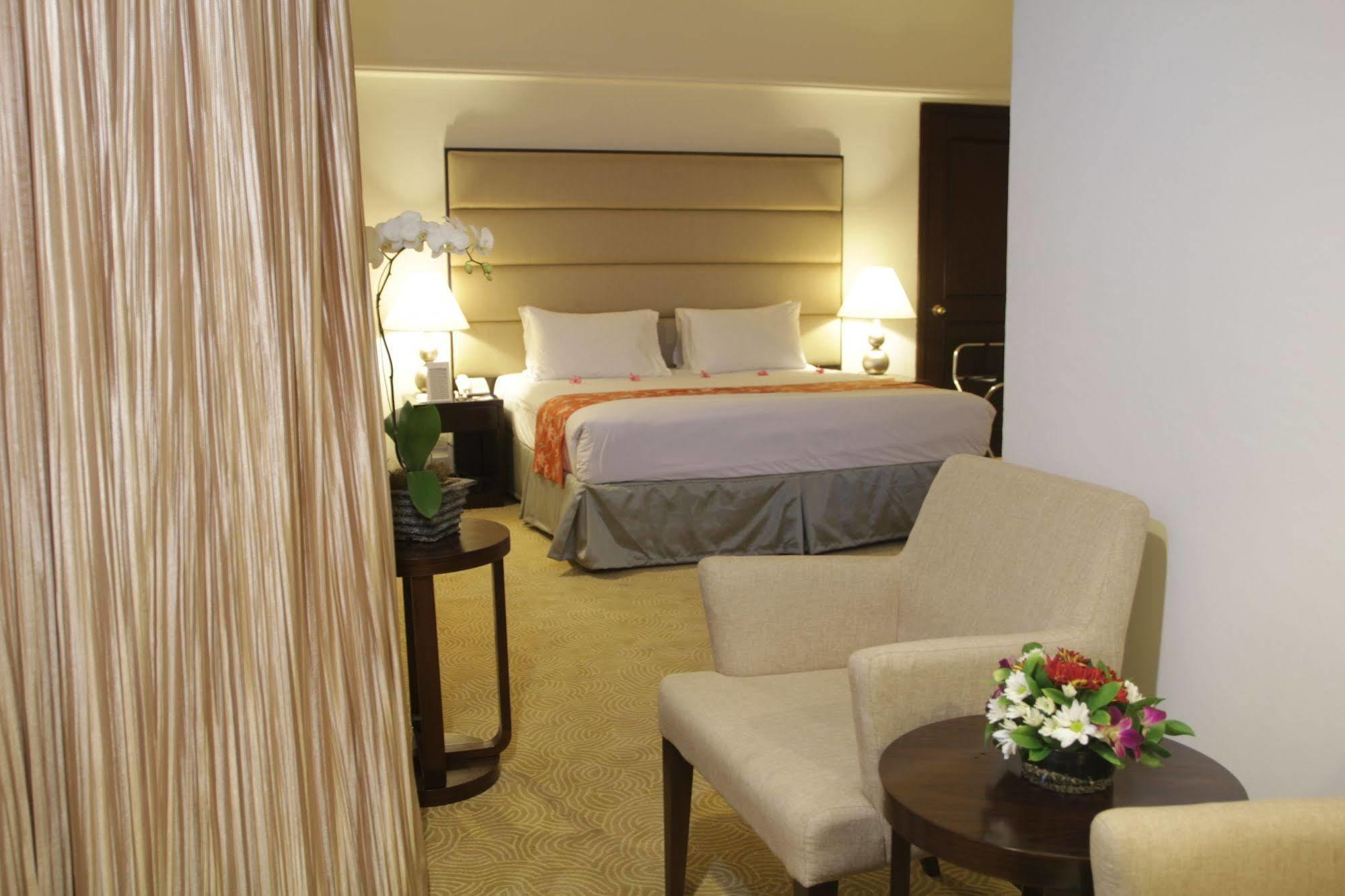 Aryaduta Hotel 4*