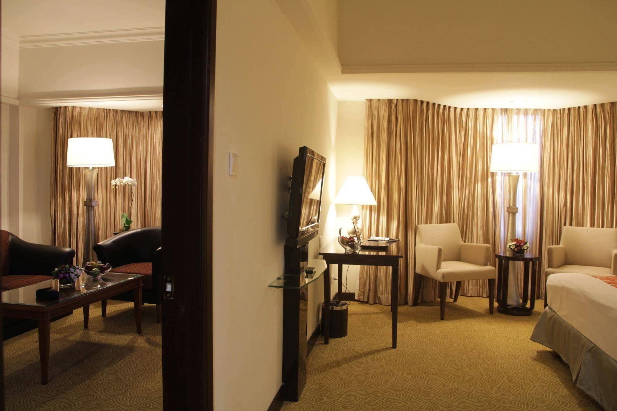Hotel Aryaduta 4*